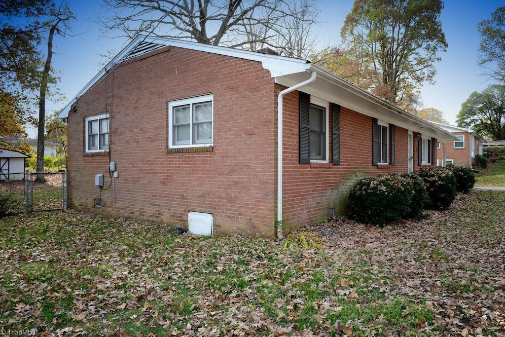 710 Summit Road High Point, NC 27265 - Photo 3 of 30