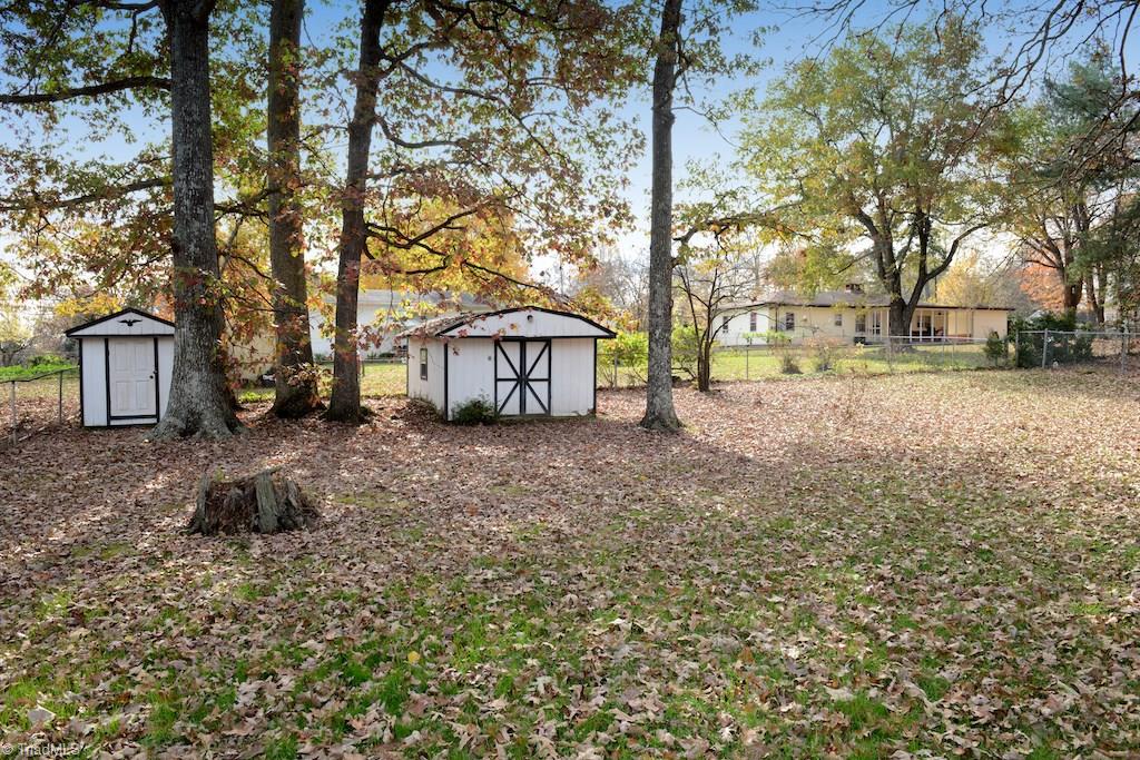 710 Summit Road High Point, NC 27265 - Photo 4 of 30