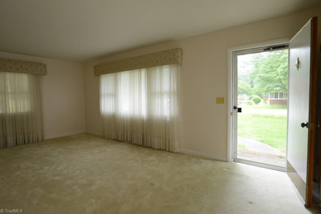 710 Summit Road High Point, NC 27265 - Photo 7 of 30