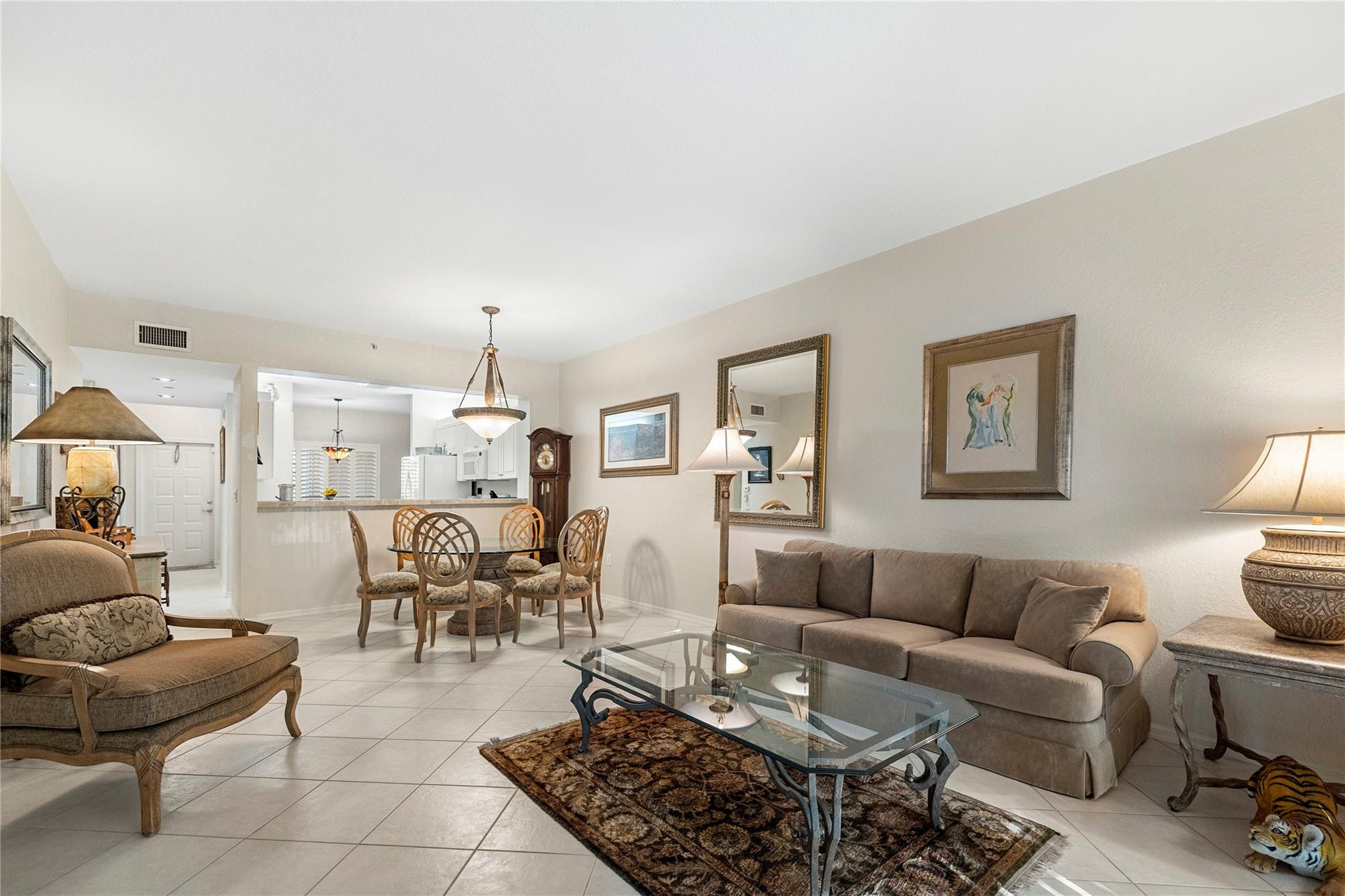 7775 Yardley Drive, Unit 315 Fort Lauderdale, FL 33321 - Photo 13 of 37 Photo 13