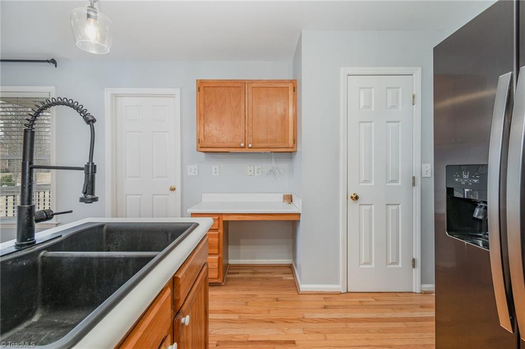 5401 Running Mead Road Pleasant Garden, NC 27313 - Photo 7 of 24 Kitchen