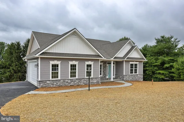 front view of house with a yard