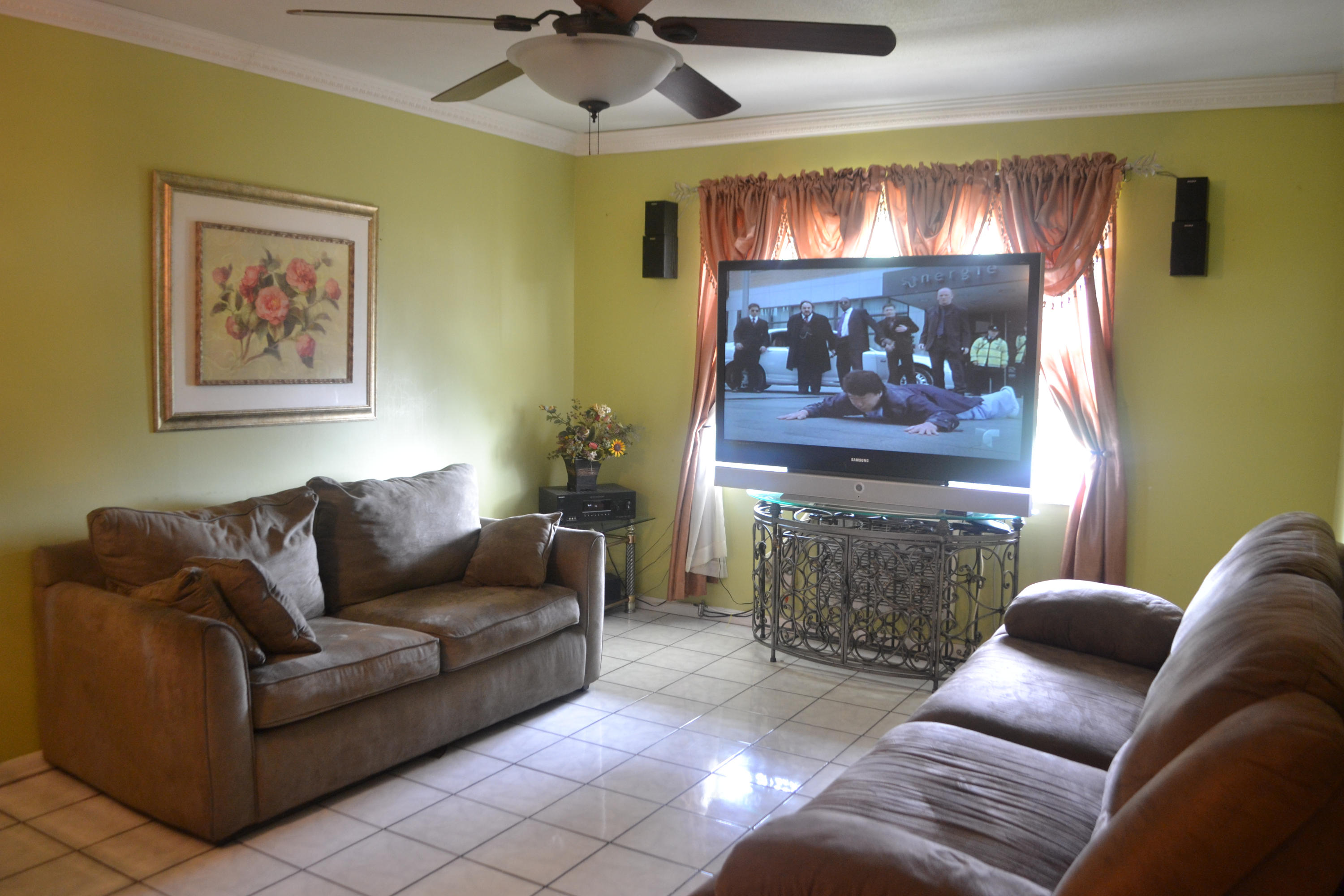 1450 East Sample Road, Unit #308 Pompano Beach, FL 33064 - Photo 5 of 13 DSC_6452