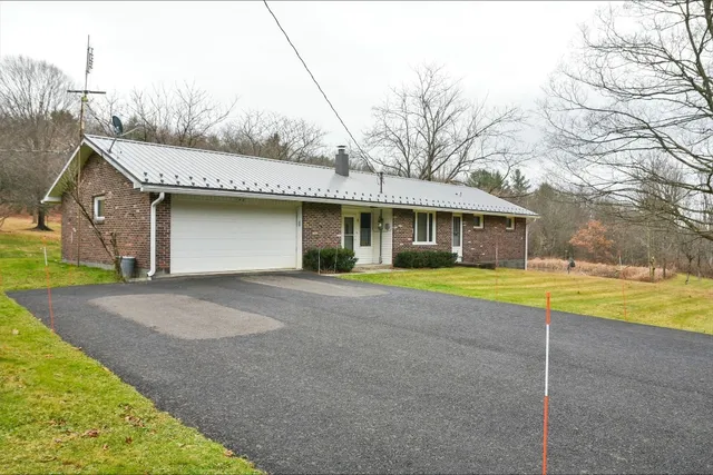 $1,600 | 148 Farnham Road, Conklin, NY 13748