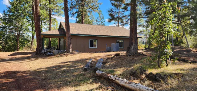 a house view with a outdoor space