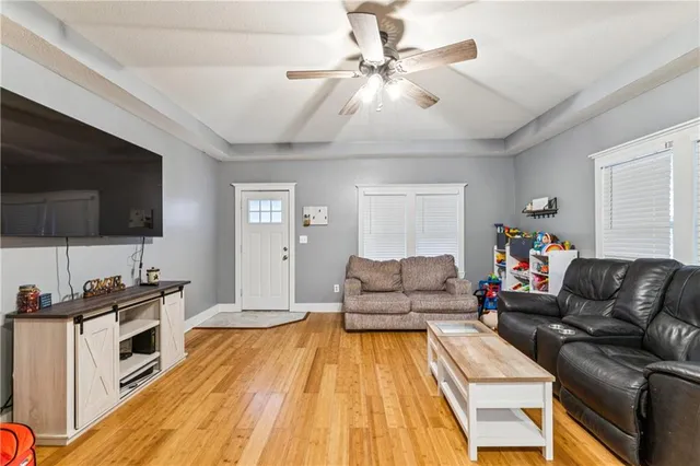 $165,000 | 915 5th Street, Osawatomie, KS 66064