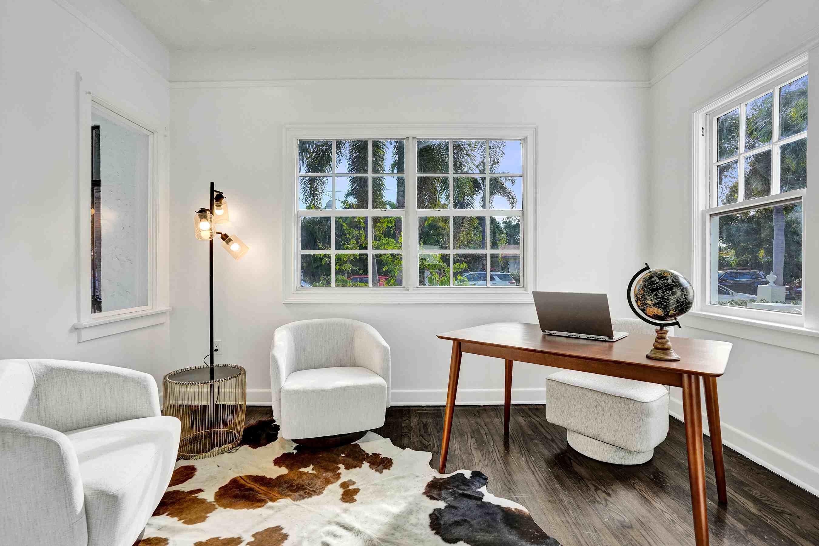 435 35th Street West Palm Beach, FL 33407 - Photo 5 of 21 5 DSC07529