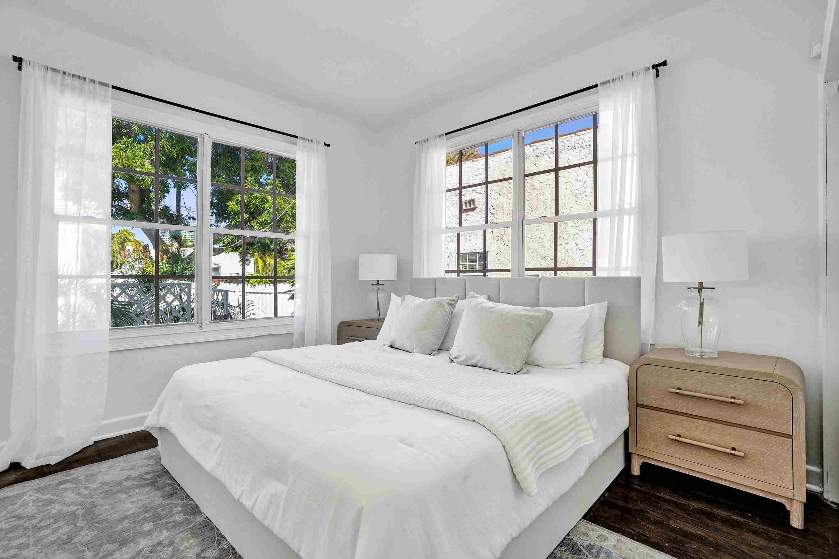 435 35th Street West Palm Beach, FL 33407 - Photo 8 of 21 8 DSC07475