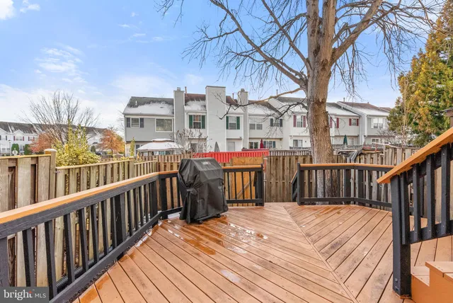 $535,000 | 805 Smartts Lane Northeast, Leesburg, VA 20176