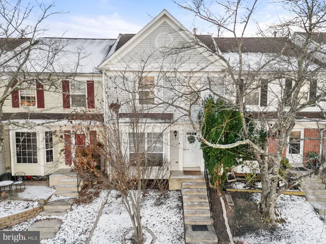 $535,000 | 805 Smartts Lane Northeast, Leesburg, VA 20176