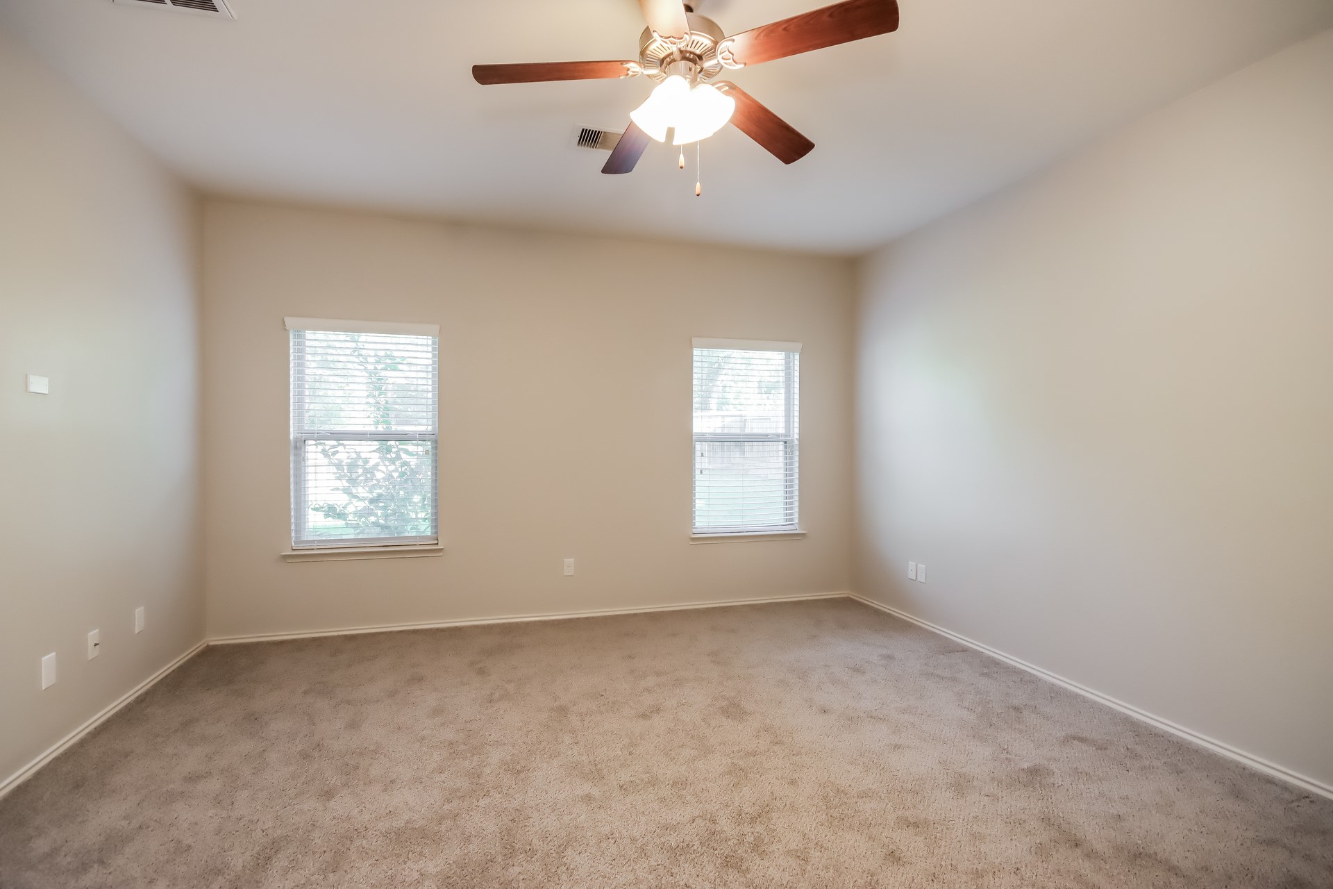 12295 Little Blue Heron Lane Conroe, TX 77304 - Photo 9 of 15