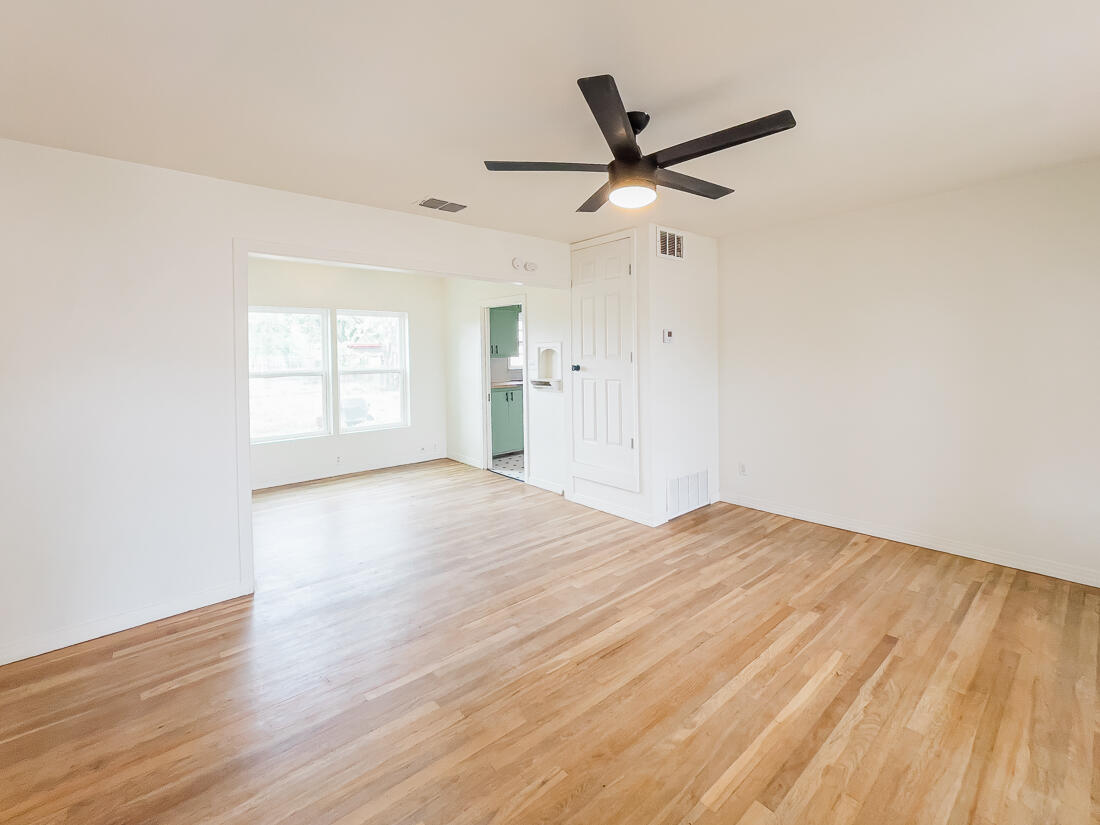 2509 39th Street Lubbock, TX 79413 - Photo 4 of 25 Photo May 04 2023, 10 40 57 AM