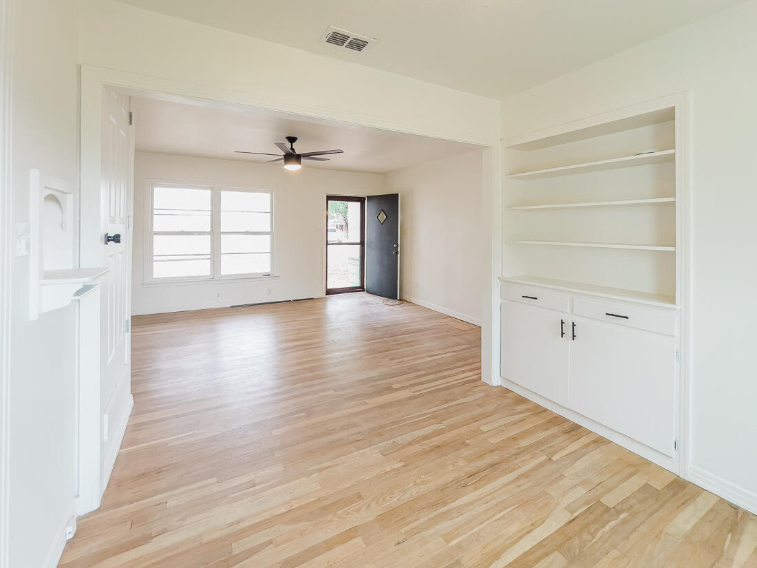 2509 39th Street Lubbock, TX 79413 - Photo 5 of 25 Photo May 04 2023, 10 42 28 AM