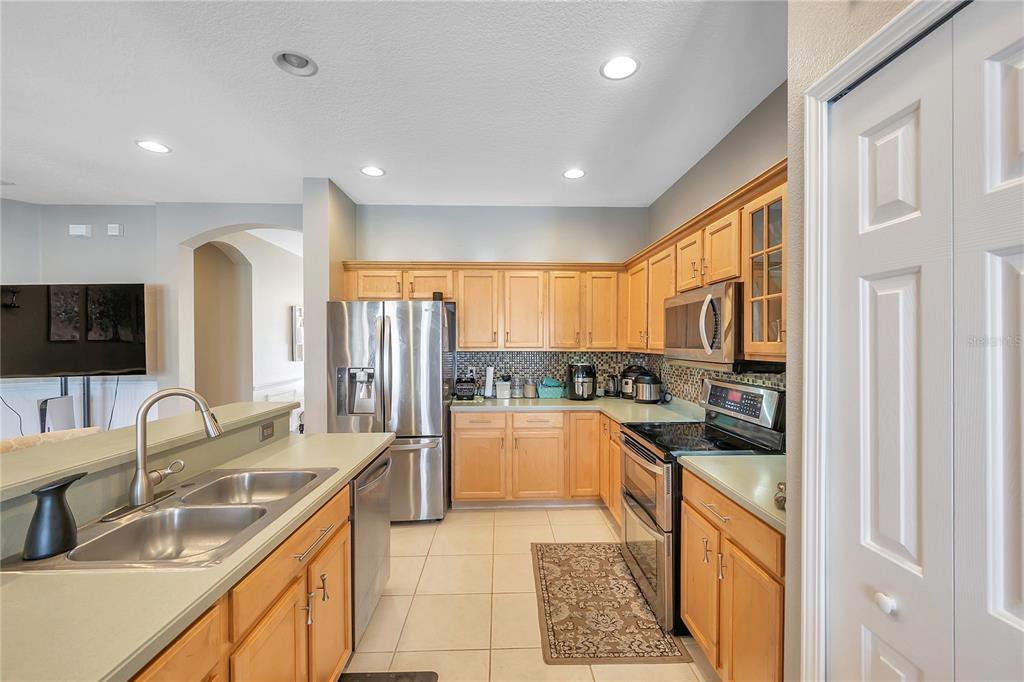 11747 Manistique Way New Port Richey, FL 34654 - Photo 19 of 72 Gallery Image 19