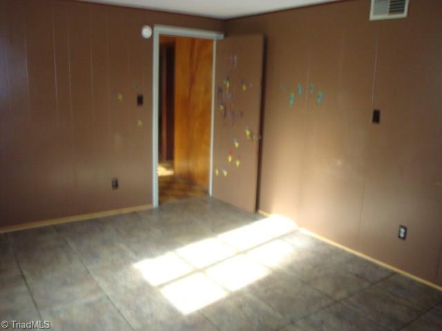 128 Penny Road Jamestown, NC 27282 - Photo 14 of 18 Bdrm 4