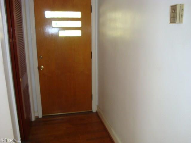 128 Penny Road Jamestown, NC 27282 - Photo 10 of 18 Entry