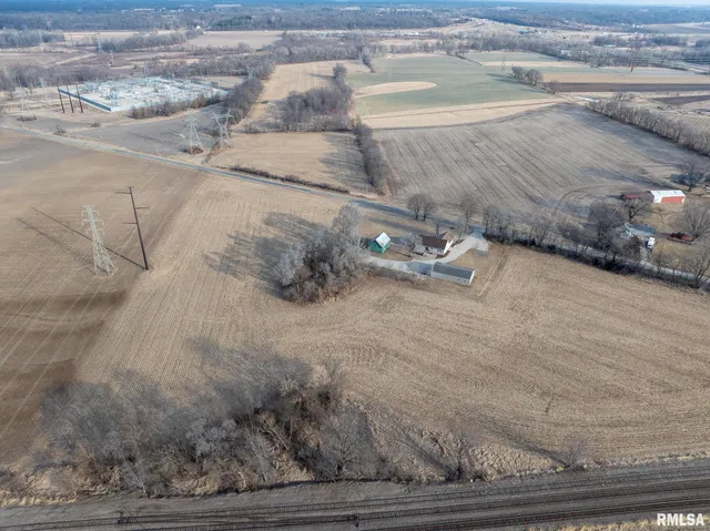 $420,000 | 18806 North 12th Avenue, East Moline, IL 61244