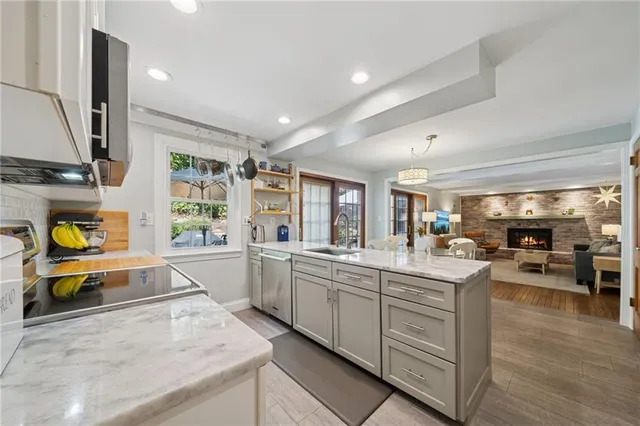 $649,900 | 1535 Redfern Drive, Pittsburgh, PA 15241