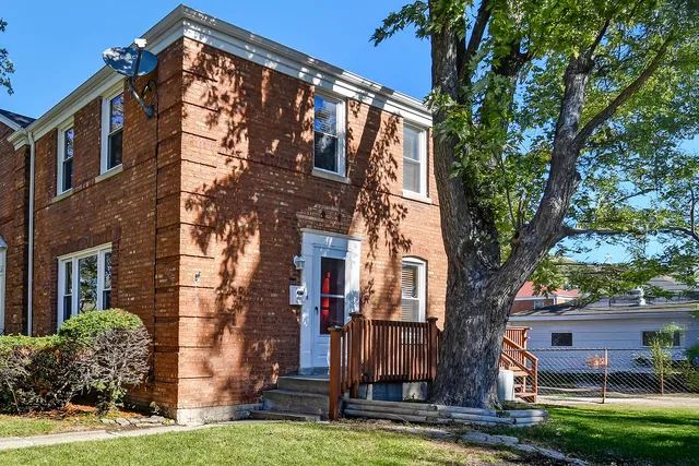 $338,000 | 8303 Lawndale Avenue, Skokie, IL 60076