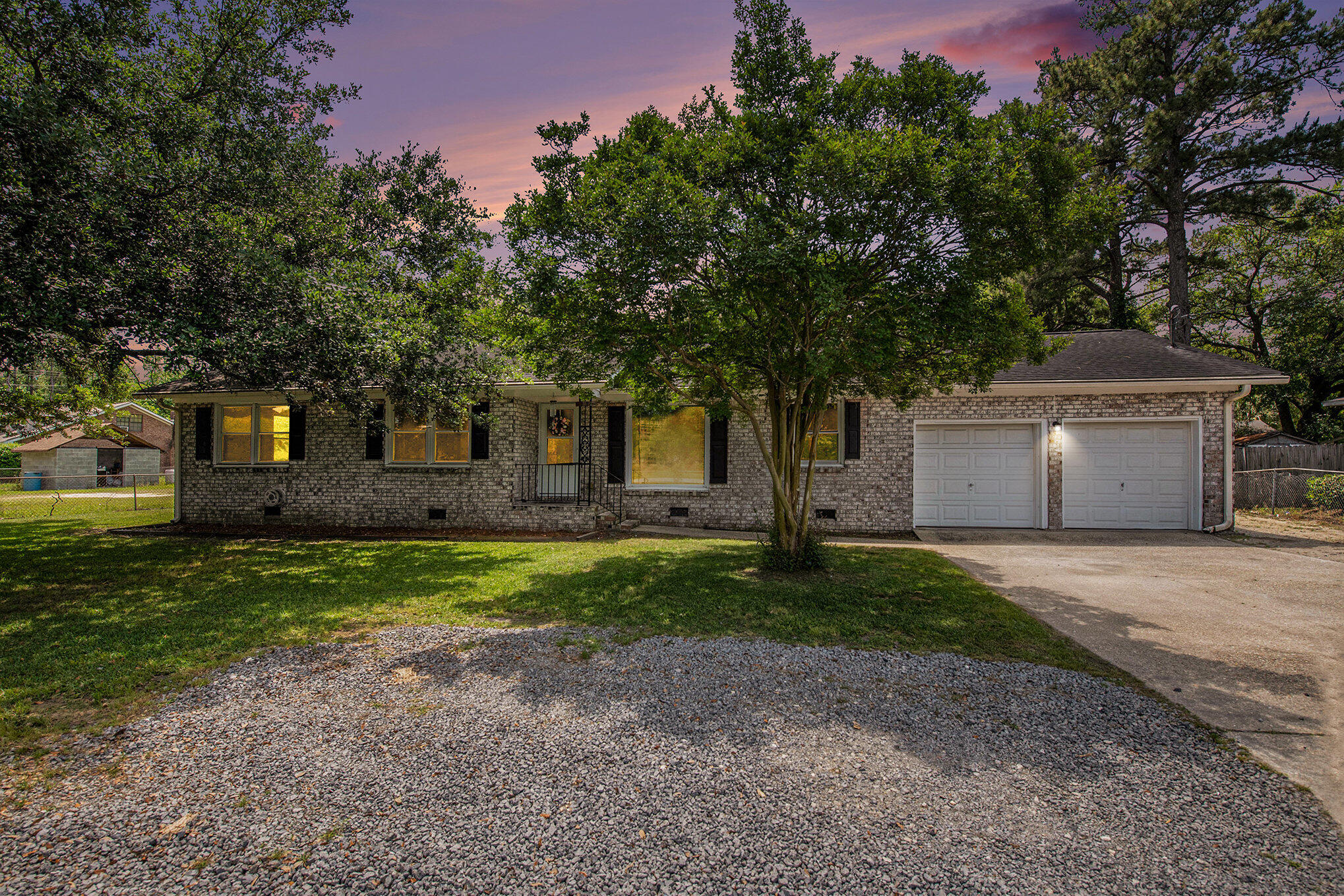 115 Myers Road Summerville, SC 29486 - Photo 1 of 17 001_file_771