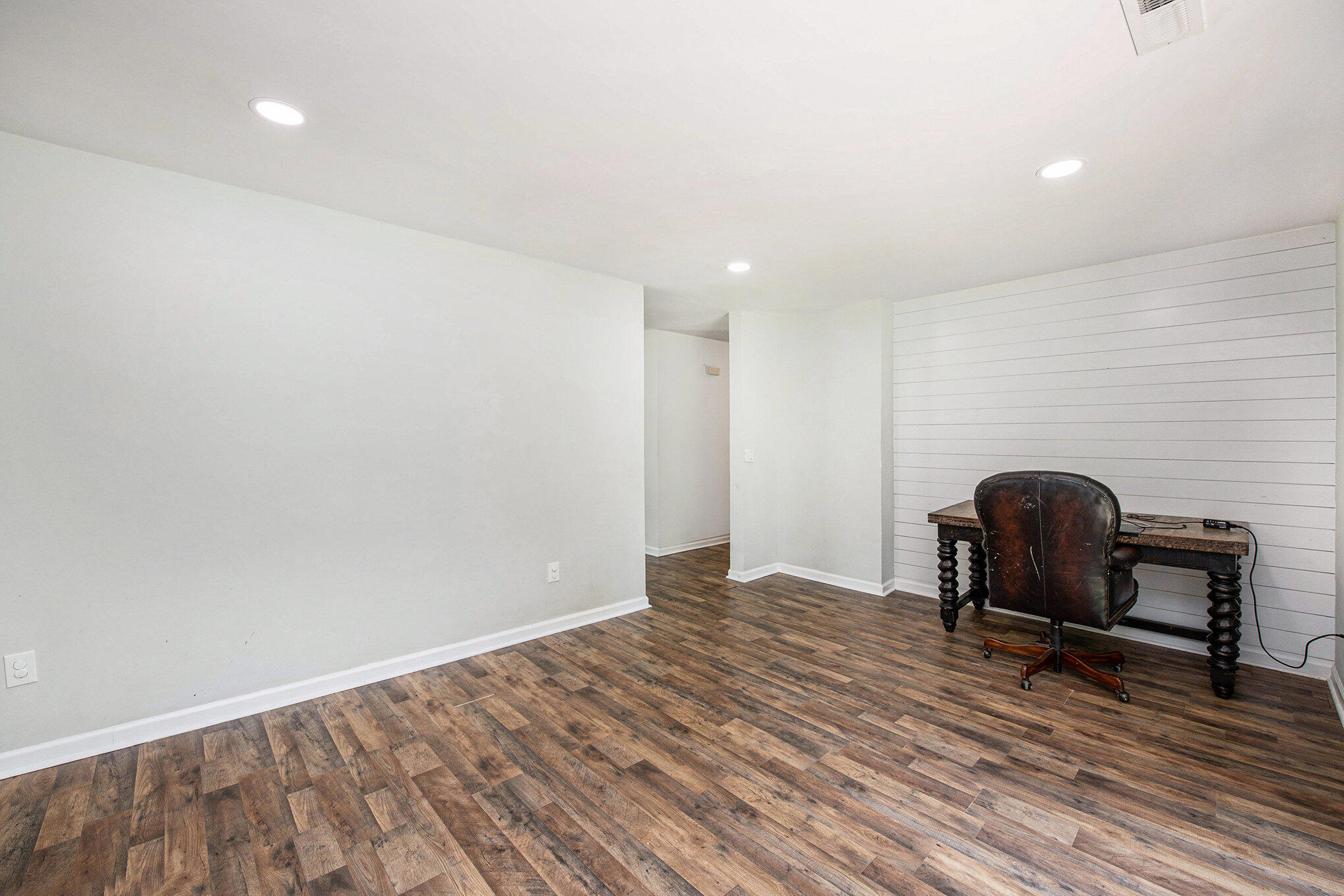 115 Myers Road Summerville, SC 29486 - Photo 5 of 17 005_file_229