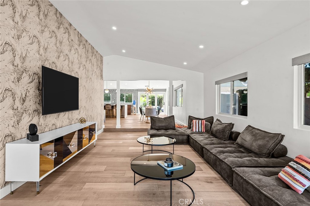 12361 Wembley Road Rossmoor, CA 90720 - Photo 14 of 45