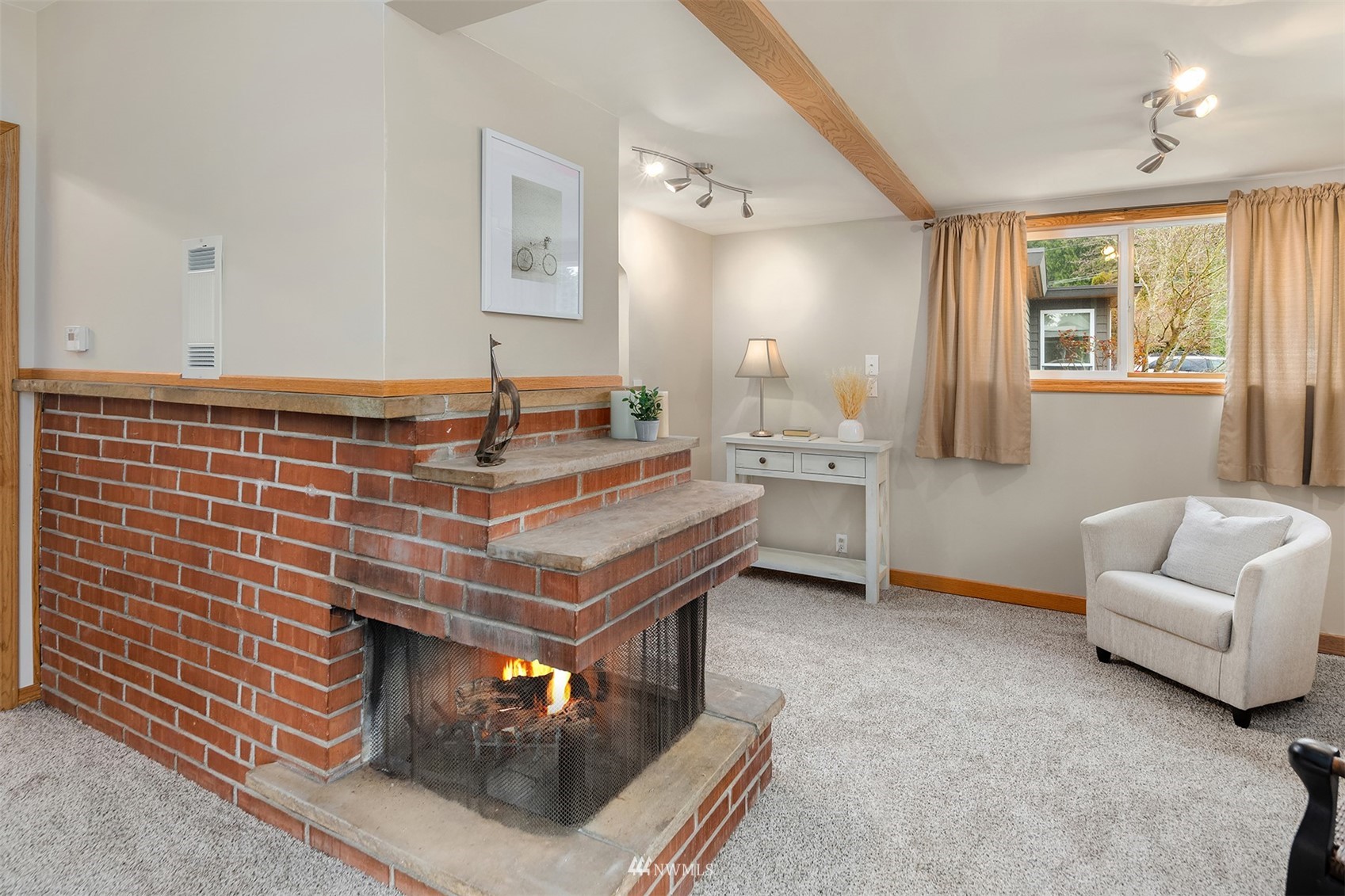 1027 Walnut Street Edmonds, WA 98020 - Photo 8 of 22 Gallery Image 8
