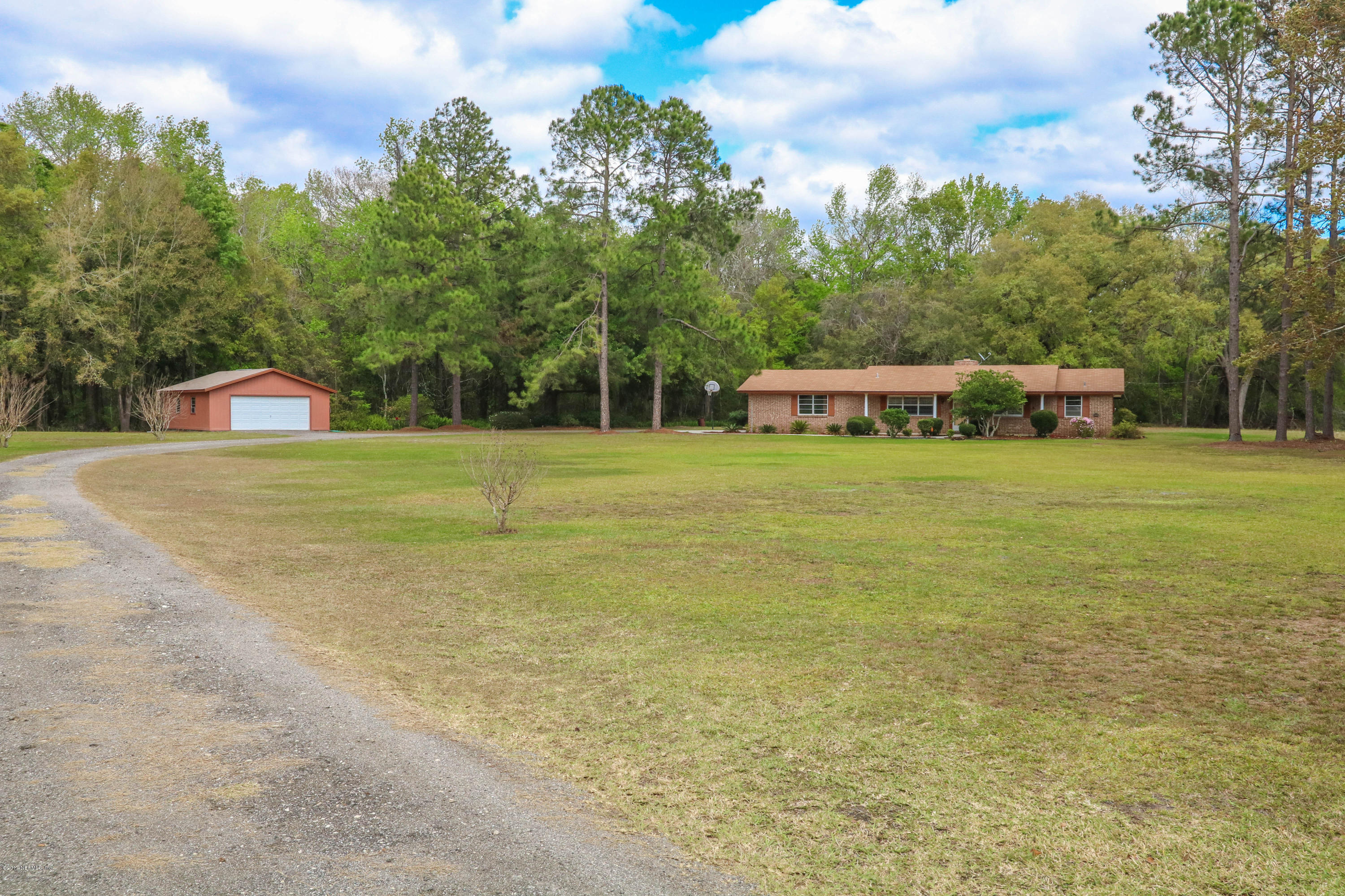 289 Holly Knowe Road Fleming Island, FL 32003 - Photo 28 of 45 Driveway to Home