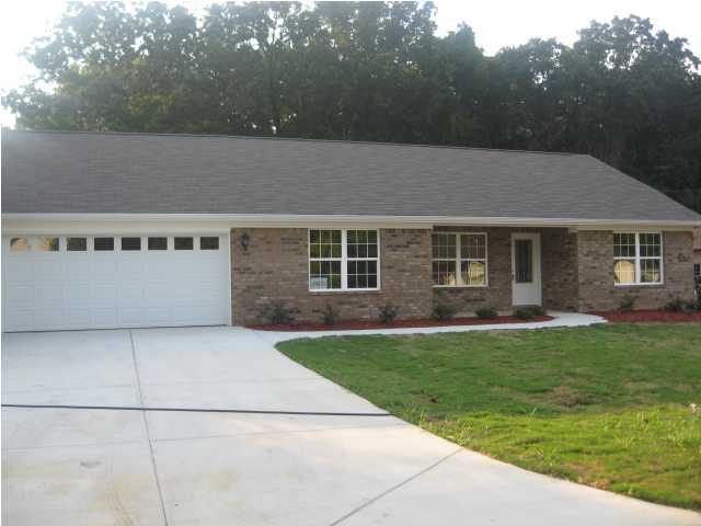 1011 Hurst Street East Ridge, TN 37412 - Photo 1 of 6 Primary Photo