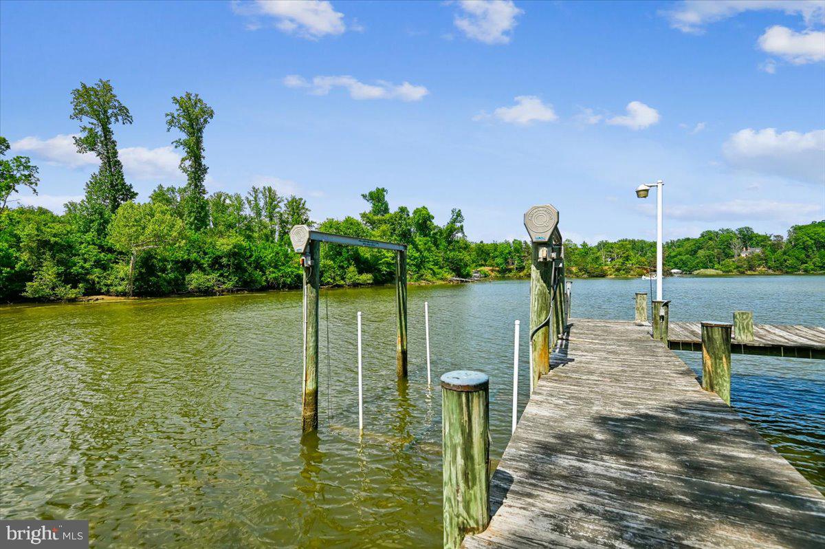 2700 Falling Timber Trail Edgewater, MD 21037 - Photo 75 of 89 Dock with lift