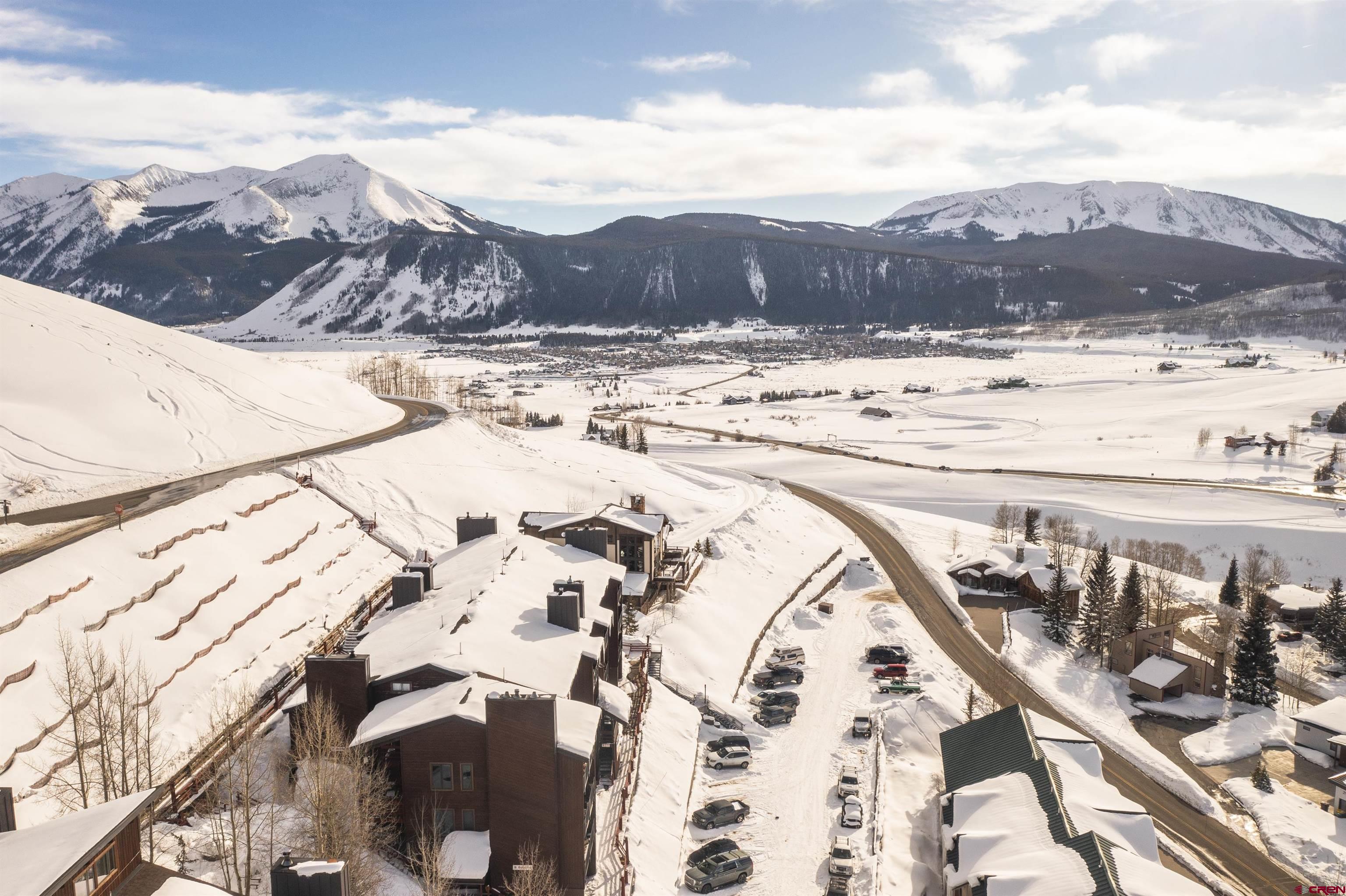32 Hunter Hill Road, Unit B102 Crested Butte, CO 81225 - Photo 25 of 28 a view of a terrace with a snow
