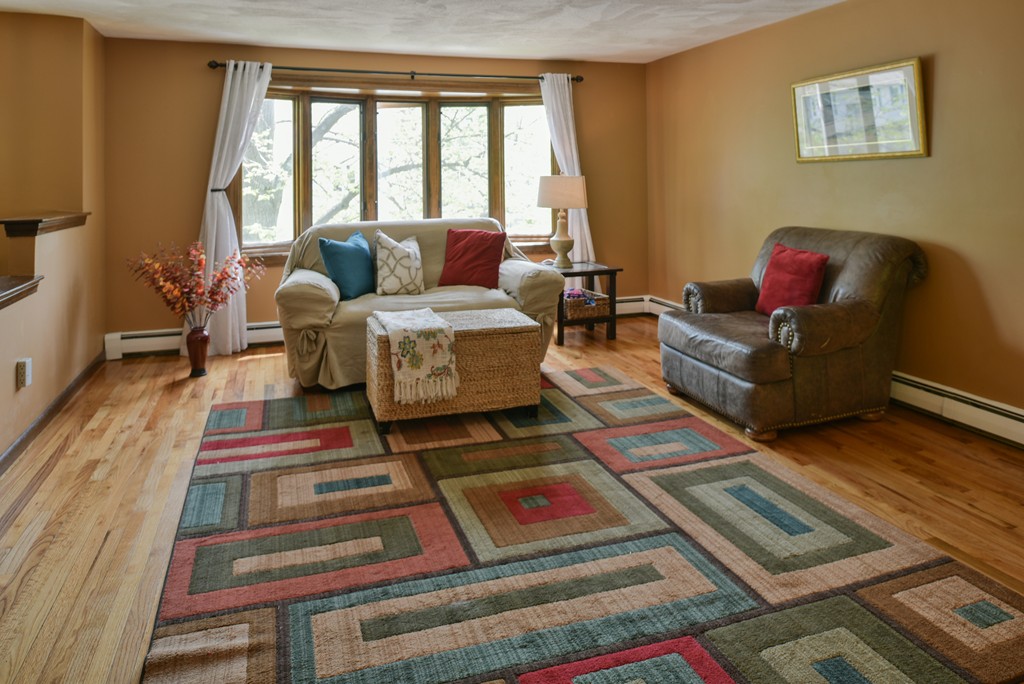 20 Countryside Lane Reading, MA 01867 - Photo 3 of 24