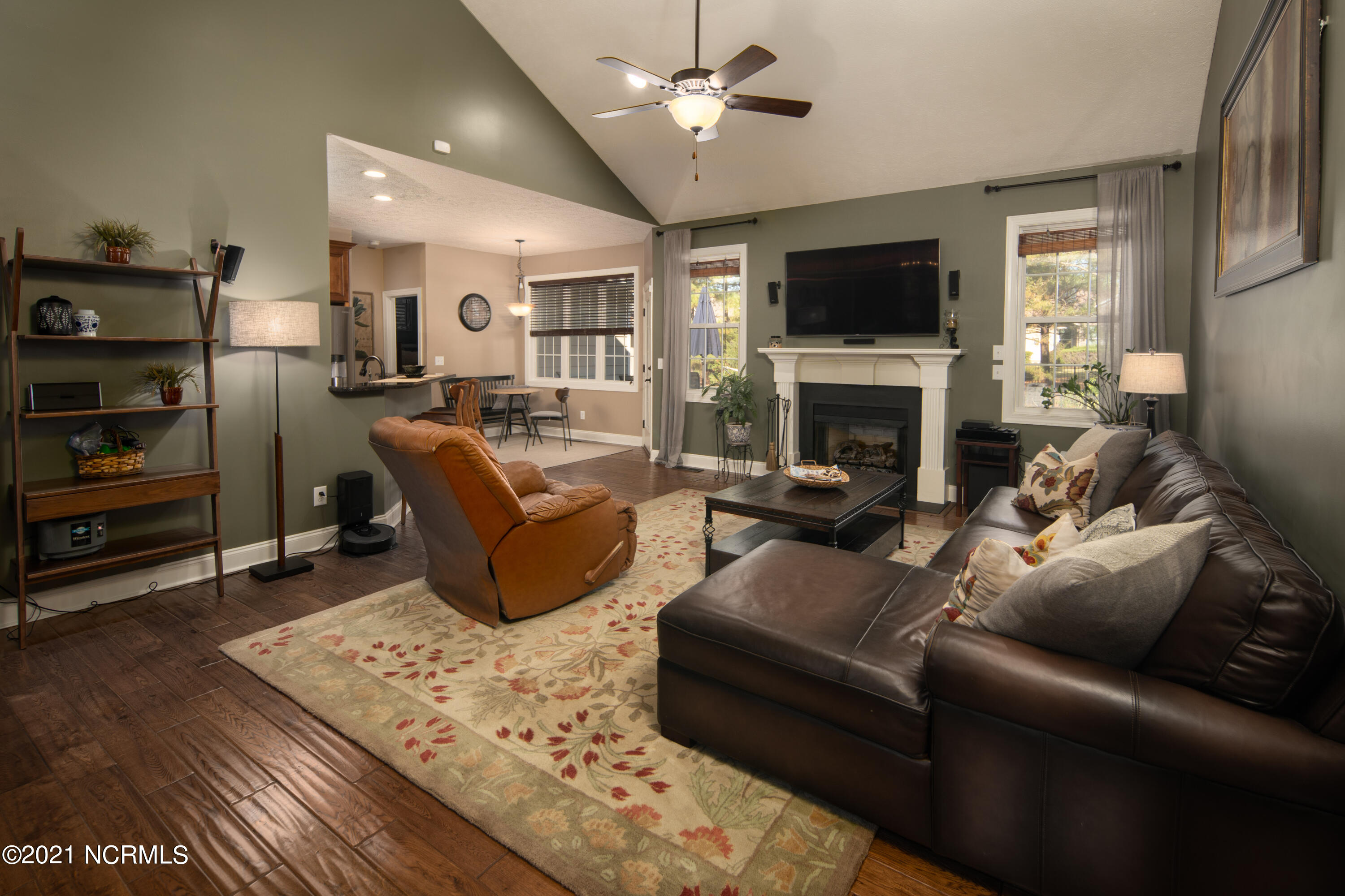 200 Foxcroft Road Whispering Pines, NC 28327 - Photo 8 of 30 Living Room