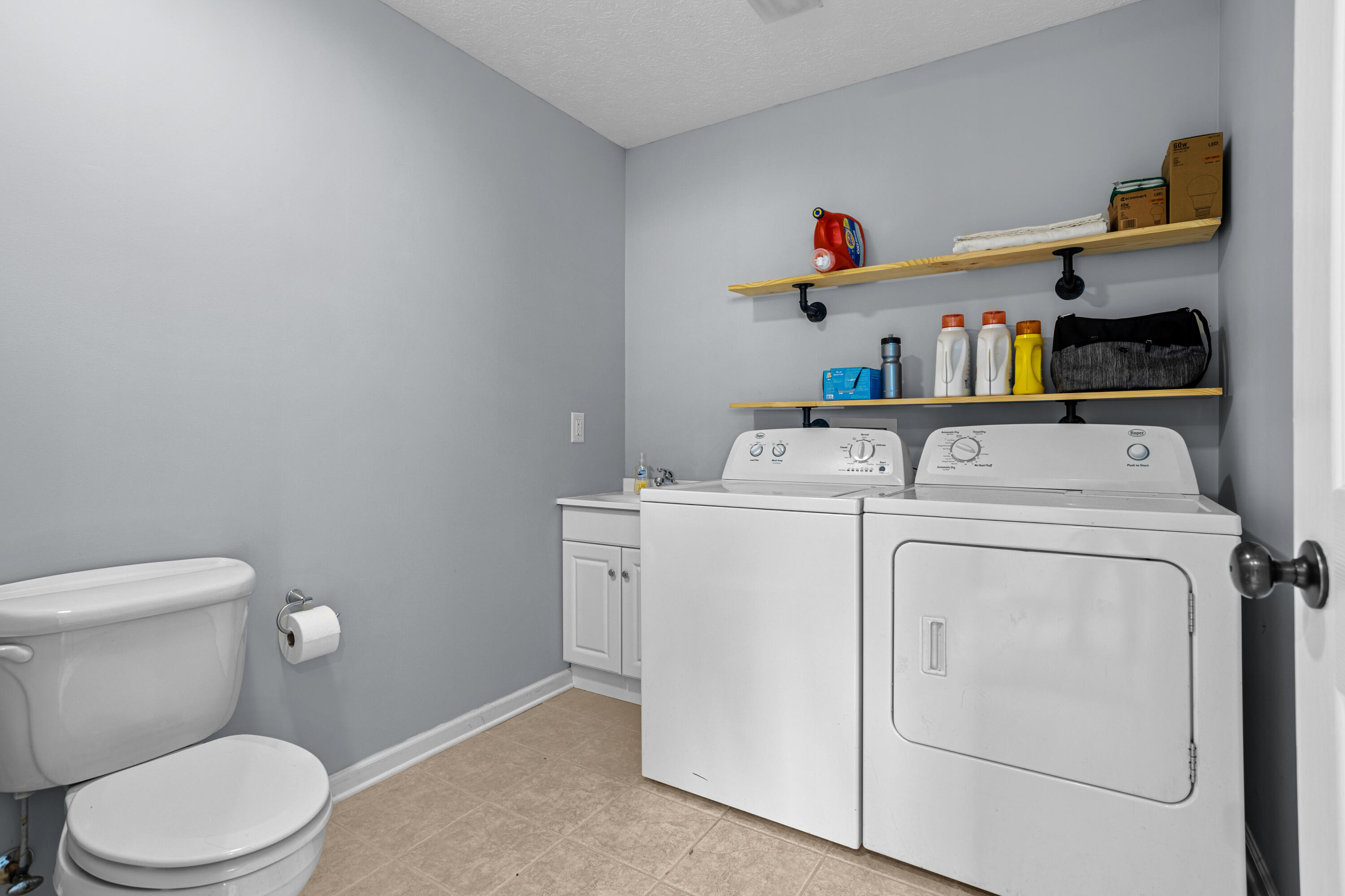 1018 Painter Road Jonesborough, TN 37659 - Photo 34 of 44 177A5122-HDR