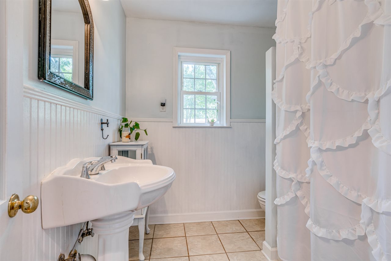 501 Fletcher Road Collierville, TN 38017 - Photo 19 of 25 Shared Full Bath