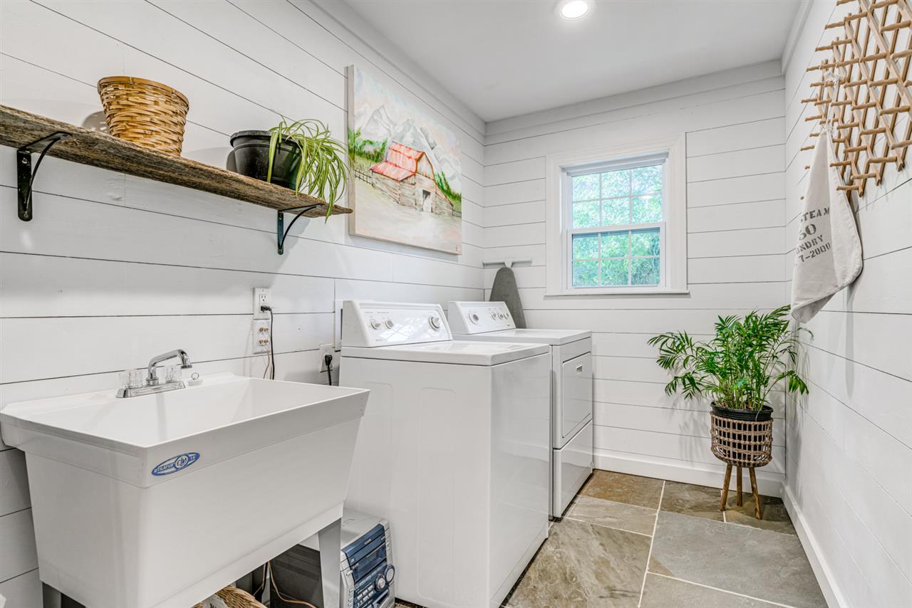 501 Fletcher Road Collierville, TN 38017 - Photo 21 of 25 Laundry Room