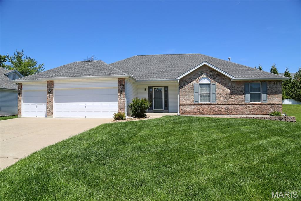 204 Jacobs Way St. Peters, MO 63376 - Photo 1 of 29