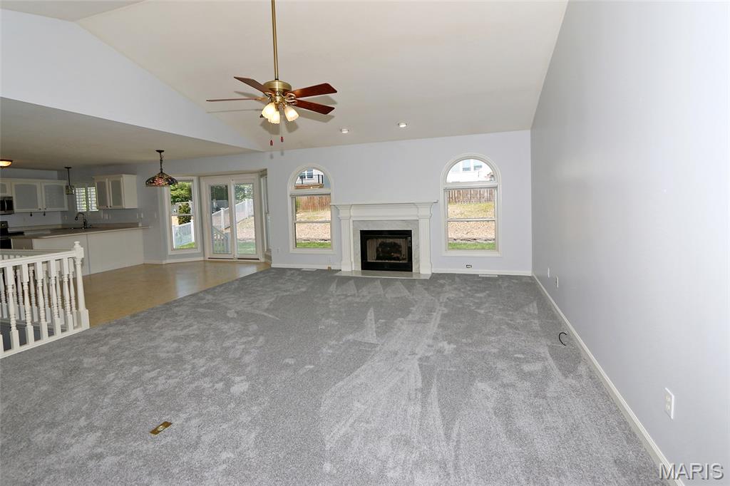 204 Jacobs Way St. Peters, MO 63376 - Photo 4 of 29