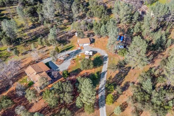 $399,000 | 22848 Elk Trail East, Redding, CA 96003