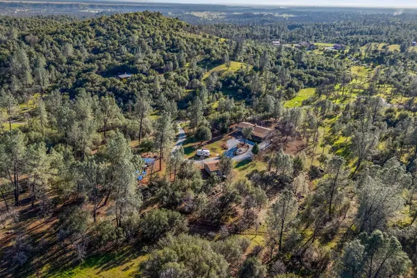 $399,000 | 22848 Elk Trail East, Redding, CA 96003