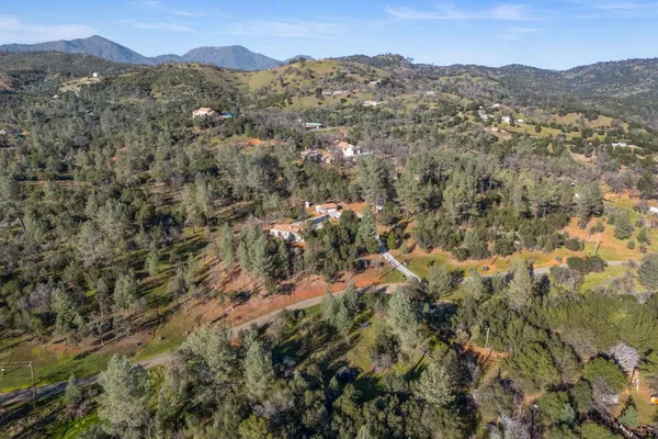 $399,000 | 22848 Elk Trail East, Redding, CA 96003