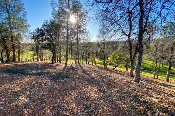 $399,000 | 22848 Elk Trail East, Redding, CA 96003