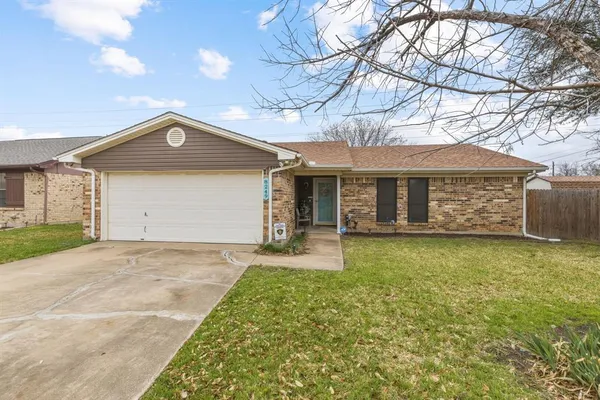 $279,900 | 8249 Ulster Drive, North Richland Hills, TX 76180