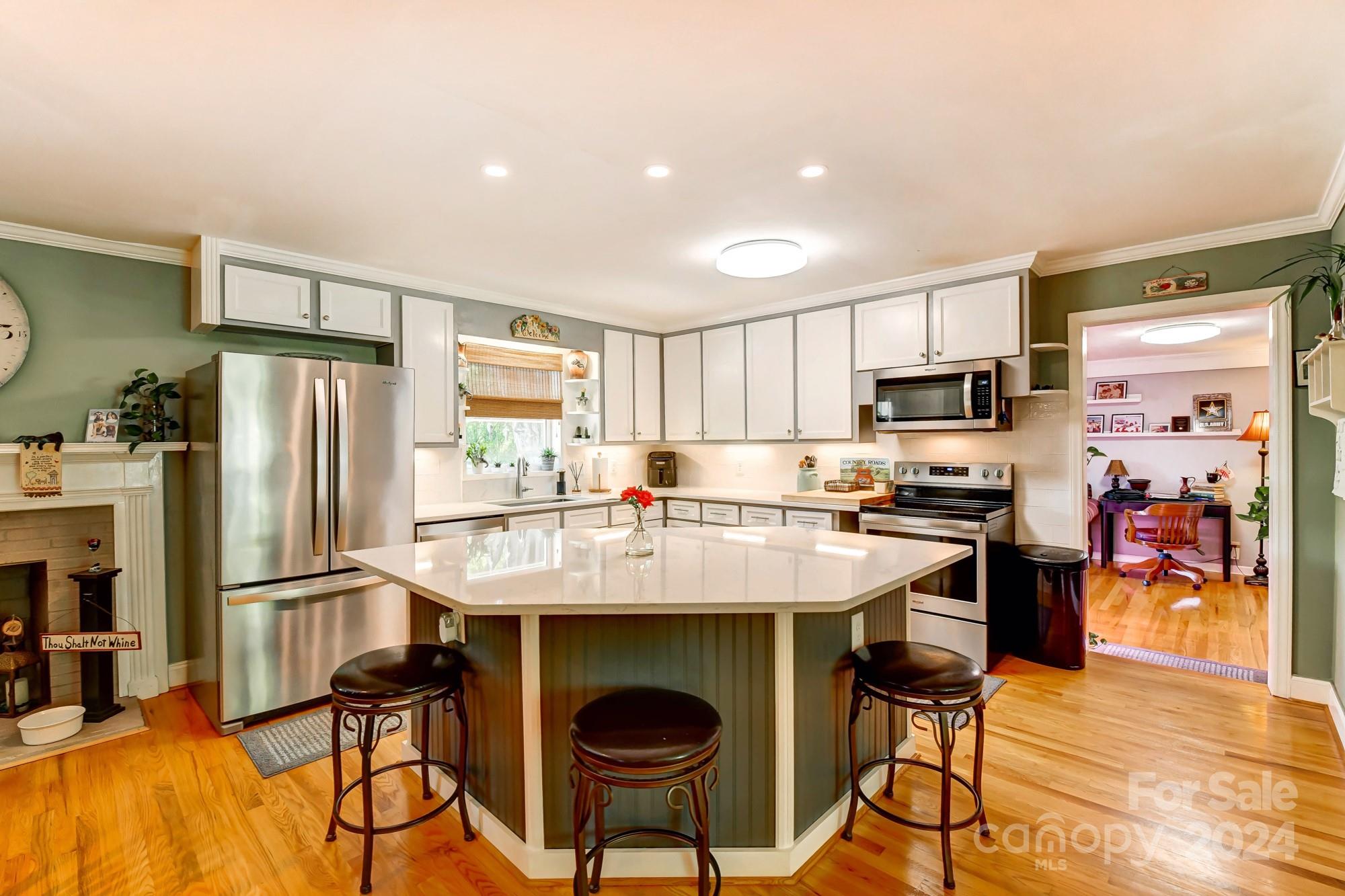 10336 Glenmac Road Charlotte, NC 28215 - Photo 12 of 48 Gallery Image 12