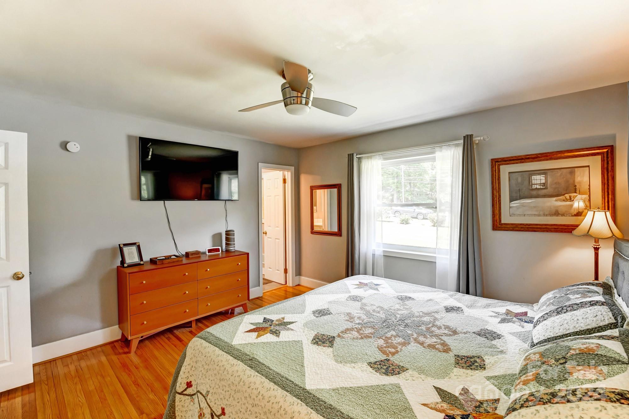 10336 Glenmac Road Charlotte, NC 28215 - Photo 27 of 48 Gallery Image 27