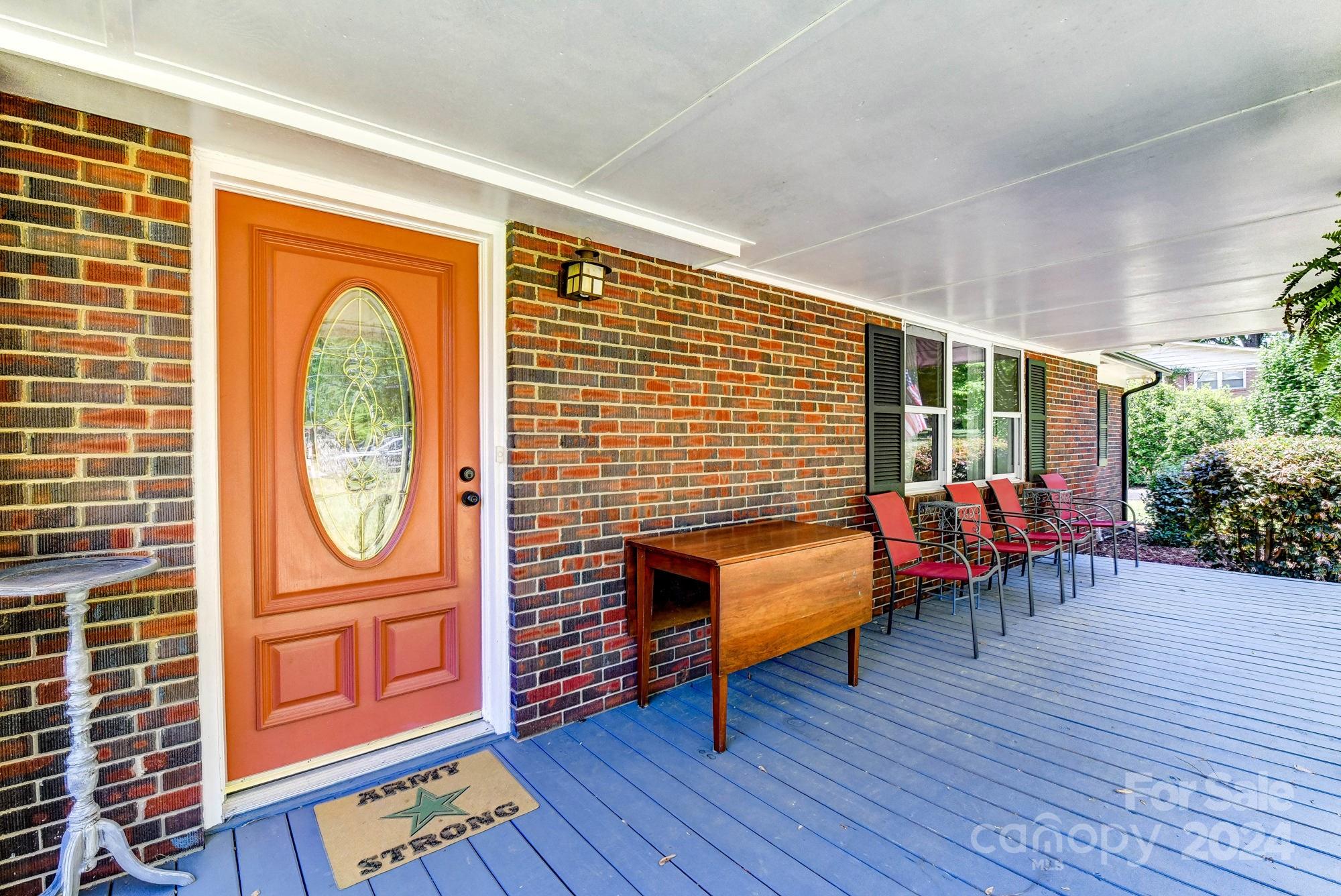10336 Glenmac Road Charlotte, NC 28215 - Photo 5 of 48 Gallery Image 5