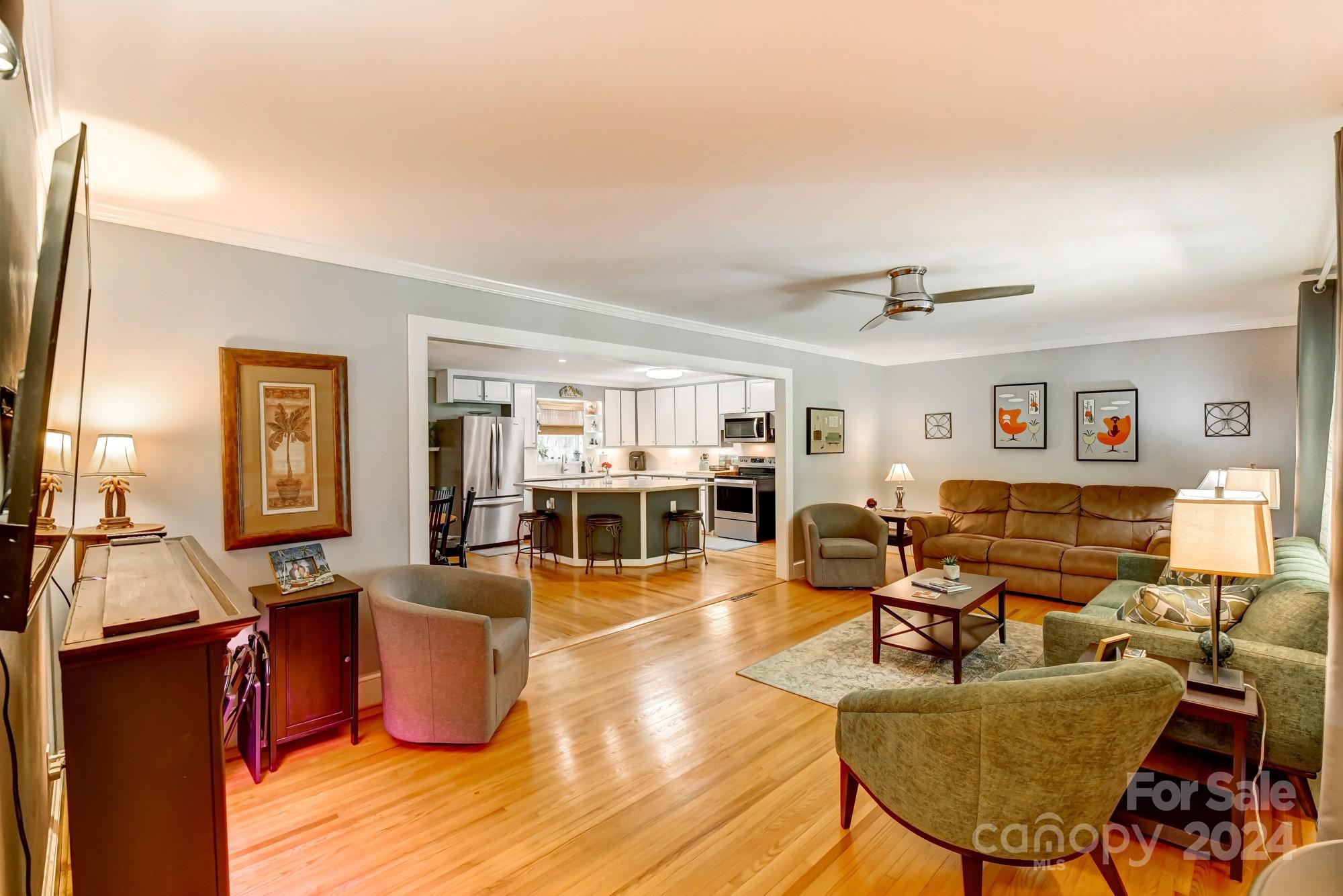 10336 Glenmac Road Charlotte, NC 28215 - Photo 6 of 48 Gallery Image 6