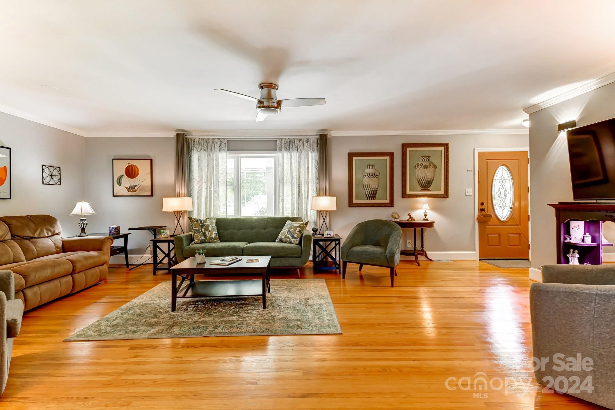10336 Glenmac Road Charlotte, NC 28215 - Photo 8 of 48 Gallery Image 8