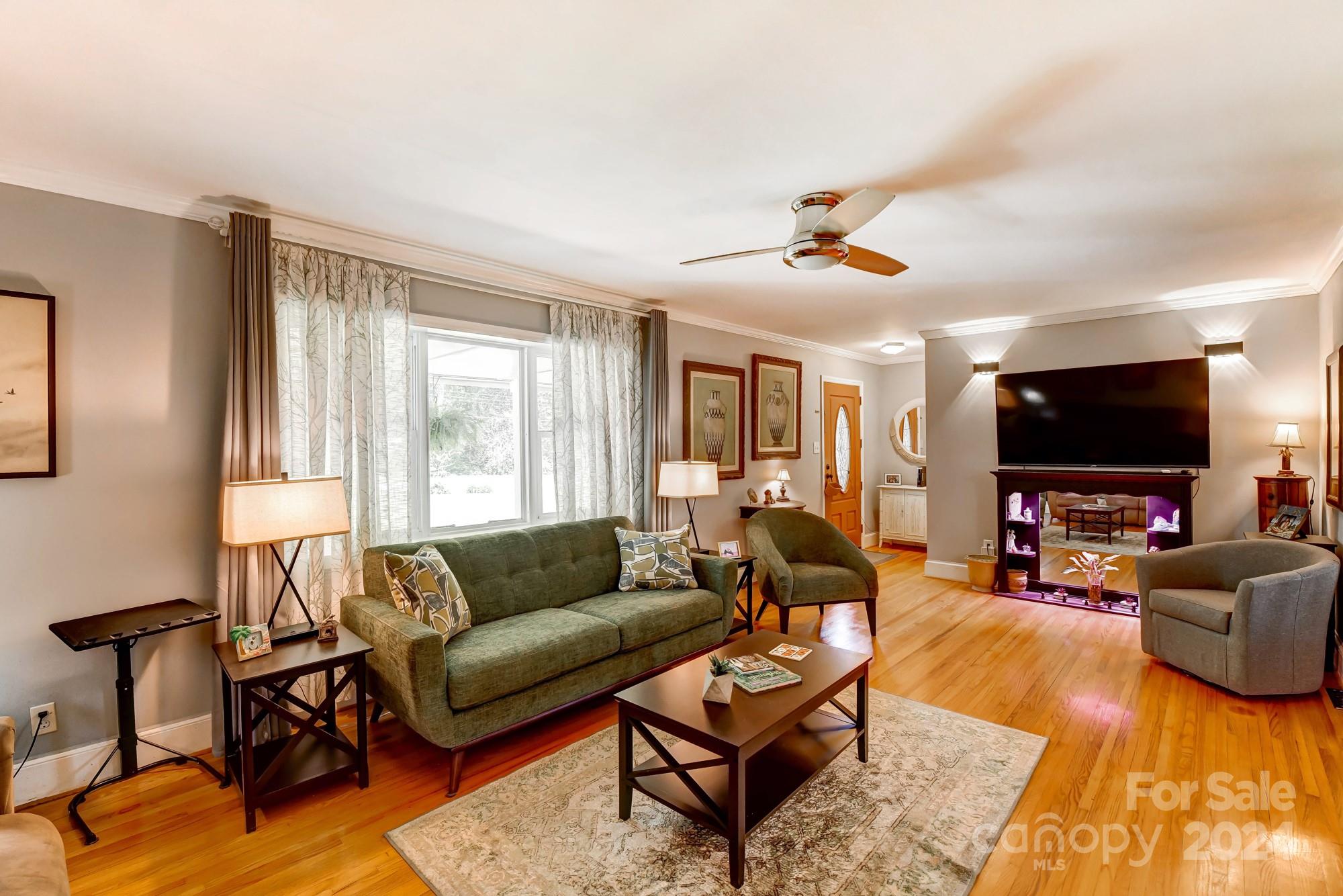 10336 Glenmac Road Charlotte, NC 28215 - Photo 10 of 48 Gallery Image 10