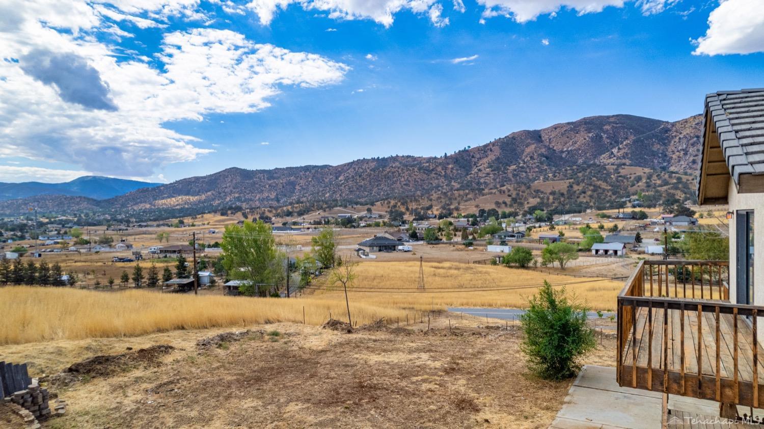 23980 Woodford-Tehachapi Road Tehachapi, CA 93561 - Photo 43 of 47 Gallery Image 43